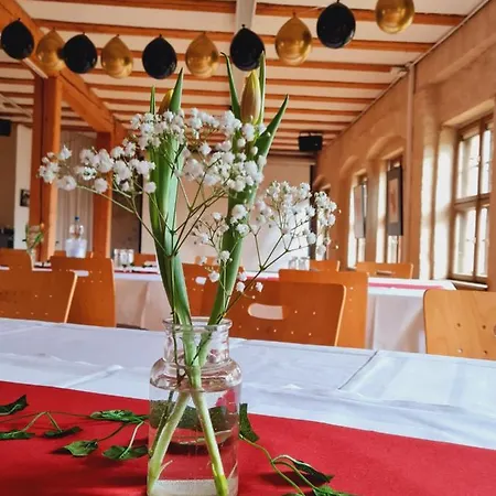 Cranach-herberge Centre Hotel 3*